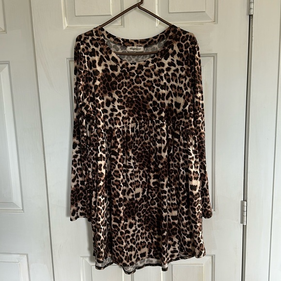 Haptics long sleeve cheetah top size large - Picture 1 of 4